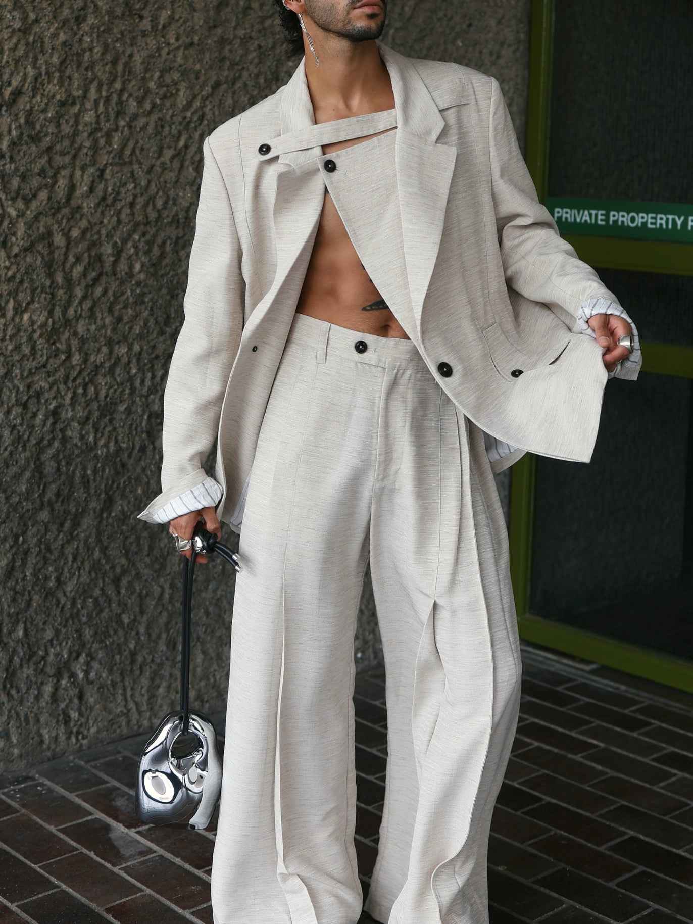Beige Textured Oversized Three - Piece Blazer Set - MRC STOREsetMRC STOREBeige Textured Oversized Three - Piece Blazer SetMRC STORECJMS246887005EVBeige2XL
