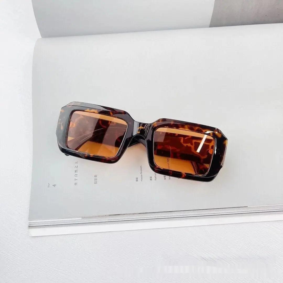 Square Fashion Couple Sunglasses - MRC STOREAccessoriesMy StoreSquare Fashion Couple Sunglasses - MRC STOREMRC STORECJCF204403003CXHawksbill Box Dried