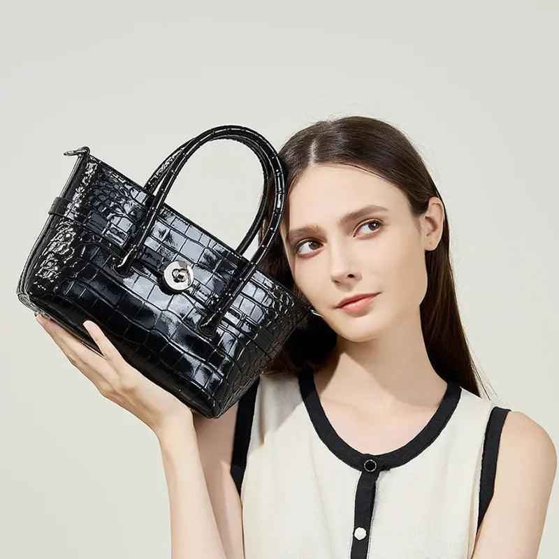 Genuine Leather Handbag - MRC STOREAccessoriesMy StoreGenuine Leather HandbagMRC STORECJNS205641201AZBlack