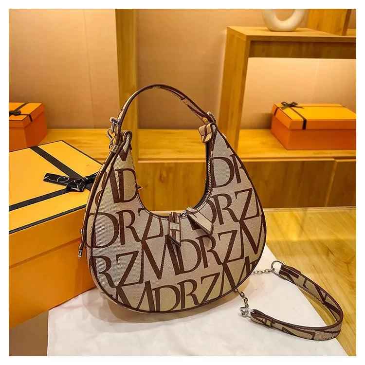 Women’s Crossbody Bag - Dumpling PU Chain - MRC STOREAccessoriesMy StoreWomen’s Crossbody Bag - Dumpling PU ChainMRC STORECJNS198803202BYKhaki