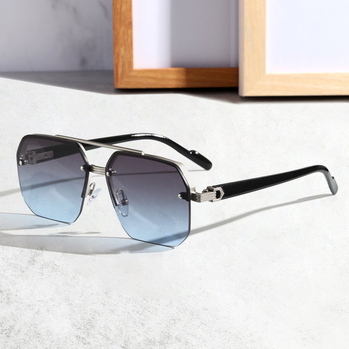 Men’s Fashion Sunglasses - Versatile Silver Gold - MRC STOREAccessoriesMy StoreMen’s Fashion Sunglasses - Versatile Silver Gold My Store 14.99MRC STORECJCF235197603CXSilver Frame Gray And Blue