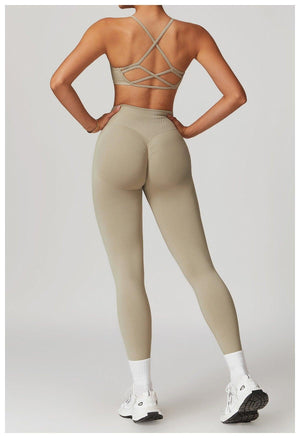 Seamless Beauty Back Yoga Suit – Comfort Fit - MRC STOREyoga clothesMy StoreSeamless Beauty Back Yoga Suit – Comfortable Activewear for Women - MRC STOREMRC STORECJYD218017408HSBlackShorts