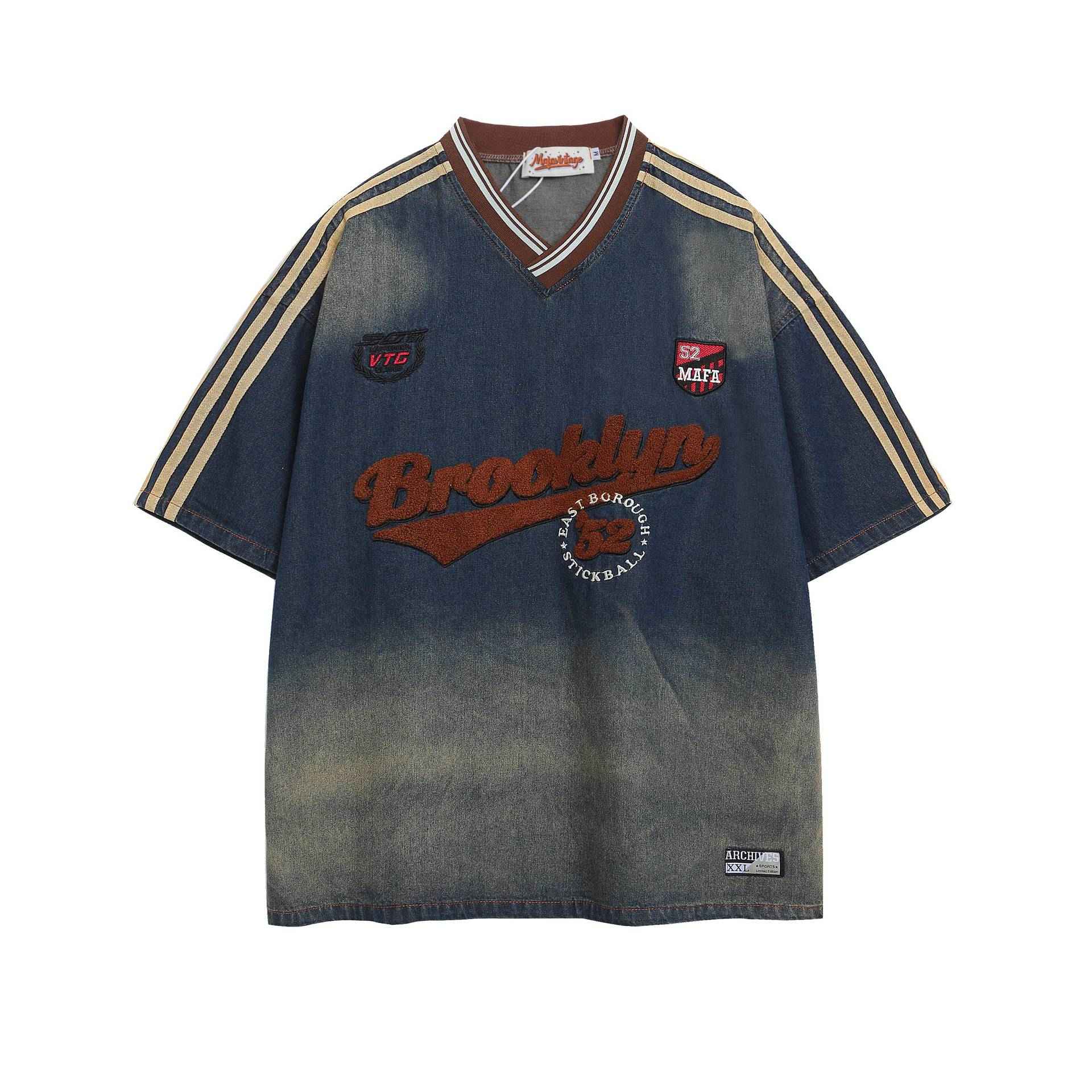 Make vintage gradient jerseys with short sleeves