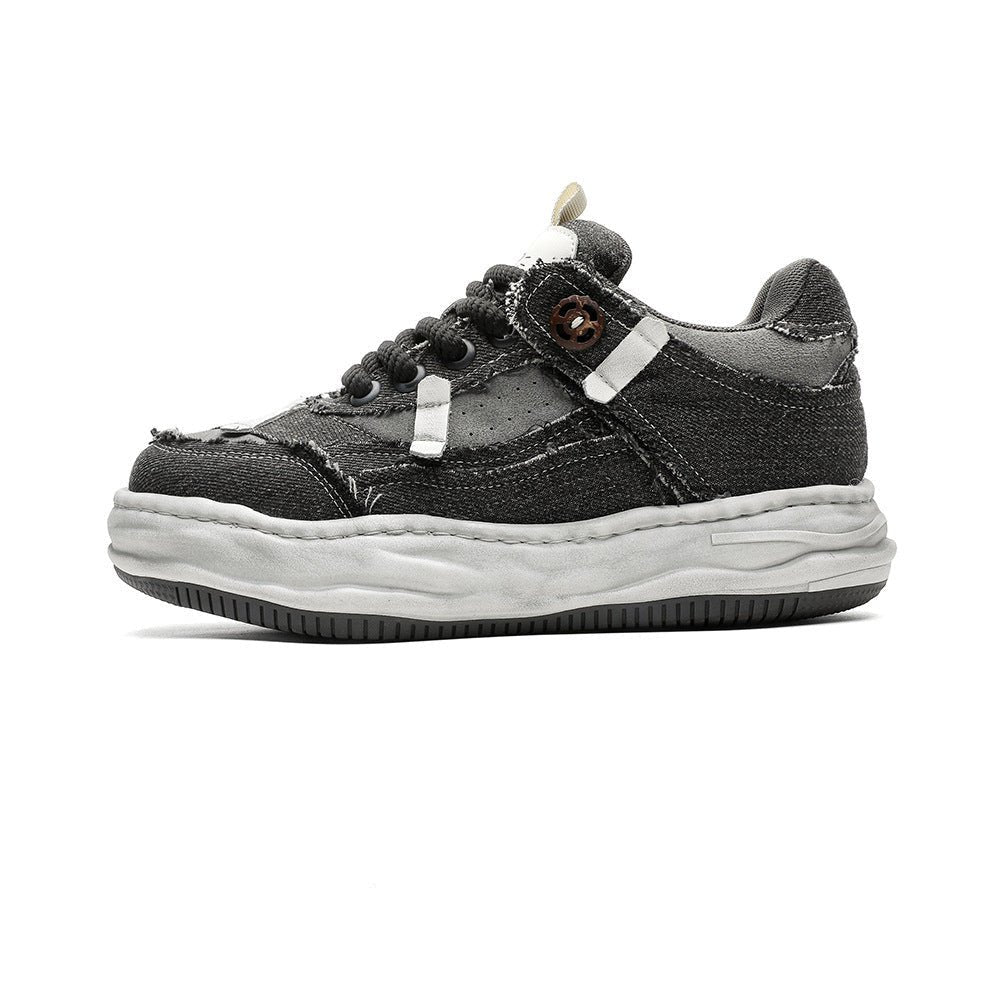 Special Interest Design Distressed Sneakers - MRC STOREShoesMRC STORESpecial Interest Design Distressed Sneakers MRC STORE  65.00MRC STORECJYD244671401AZGray36 Women