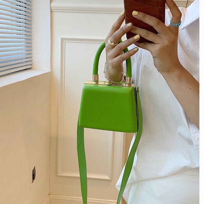 Contrast Color Artistic Ethnic Style Portable Clip Bag - MRC STOREAccessoriesMy StoreContrast Color Artistic Ethnic Style Portable Clip Bag - Vibrant and Functional My Store MRC STORECJNS229321404DWBlack