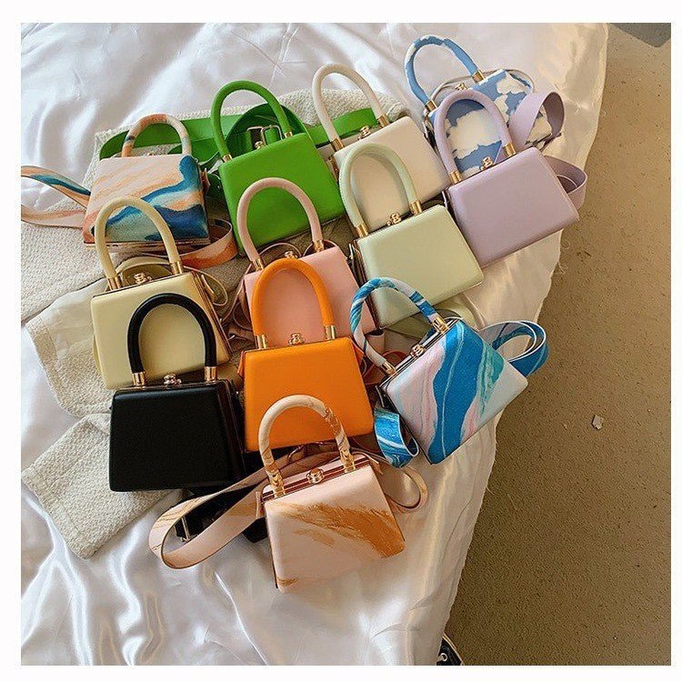 Contrast Color Artistic Ethnic Style Portable Clip Bag - MRC STOREAccessoriesMy StoreContrast Color Artistic Ethnic Style Portable Clip Bag - Vibrant and Functional My Store MRC STORECJNS229321404DWBlack