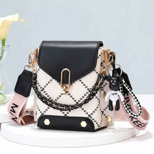 Rhombus Shoulder Bag - MRC STOREAccessoriesMy StoreRhombus Shoulder BagMRC STORECJNS199912502BYBlack