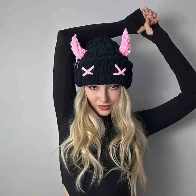 Cute Warm Hat - MRC STOREAccessoriesMy StoreCute Warm HatMRC STORECJBQ203186904DWRedM