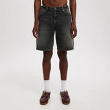 Loose Jeans - Middle Pants Street Style - MRC STOREShortsMy StorePerson wearing black denim shorts on a white backgroundMRC STORECJYD238657909IRLGray